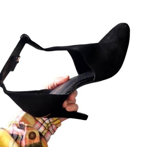Calvin Klein Suede T-strap Pump - Picture 4 of 10
